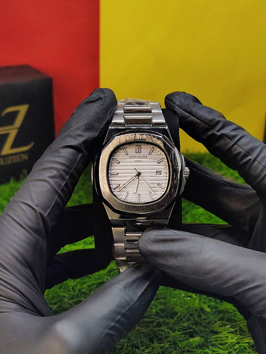 Silver Patek Phillipe Nautilus Replica 🩶